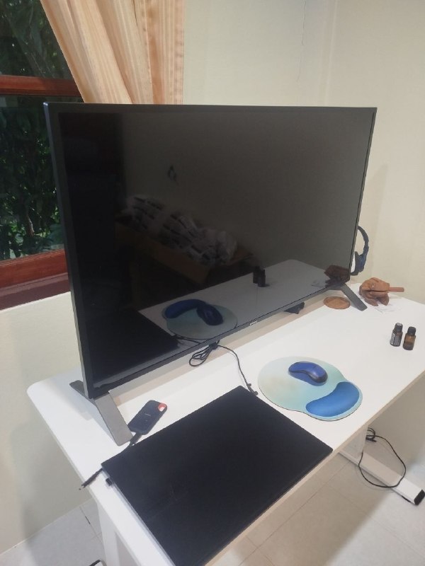 Продается монитор Philips 43 inch 4k. 300usdt. Находится на Ламаи.